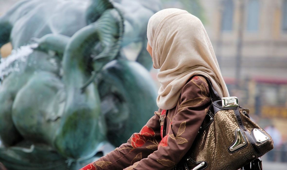 ¿Por qué las Musulmanas se Cubren la Cabeza? Islam en Español ¿Por qué las Musulmanas se Cubren la Cabeza? Islam en Español